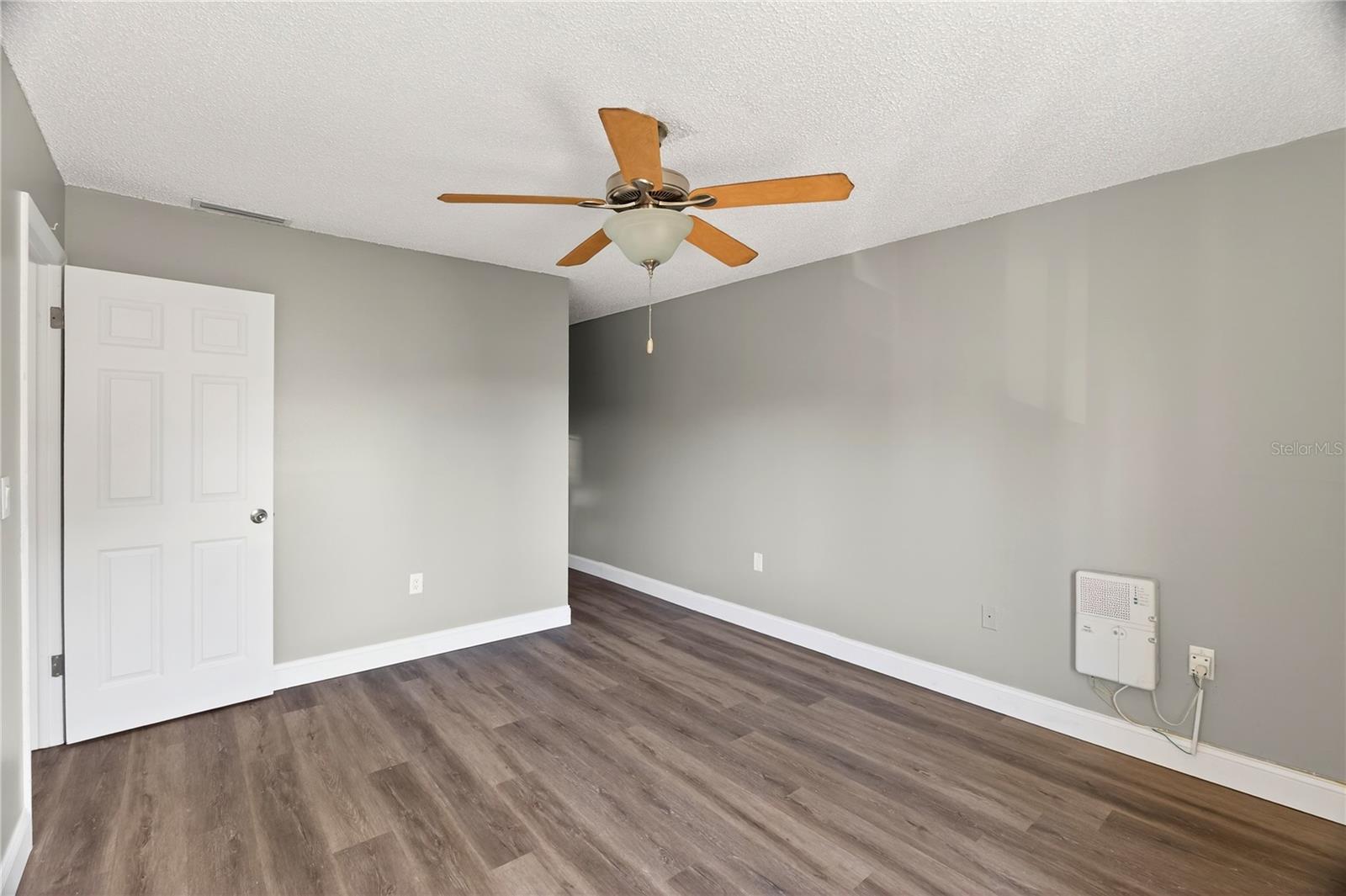 Image 13 of 30 For 11505 7th Way N 2304