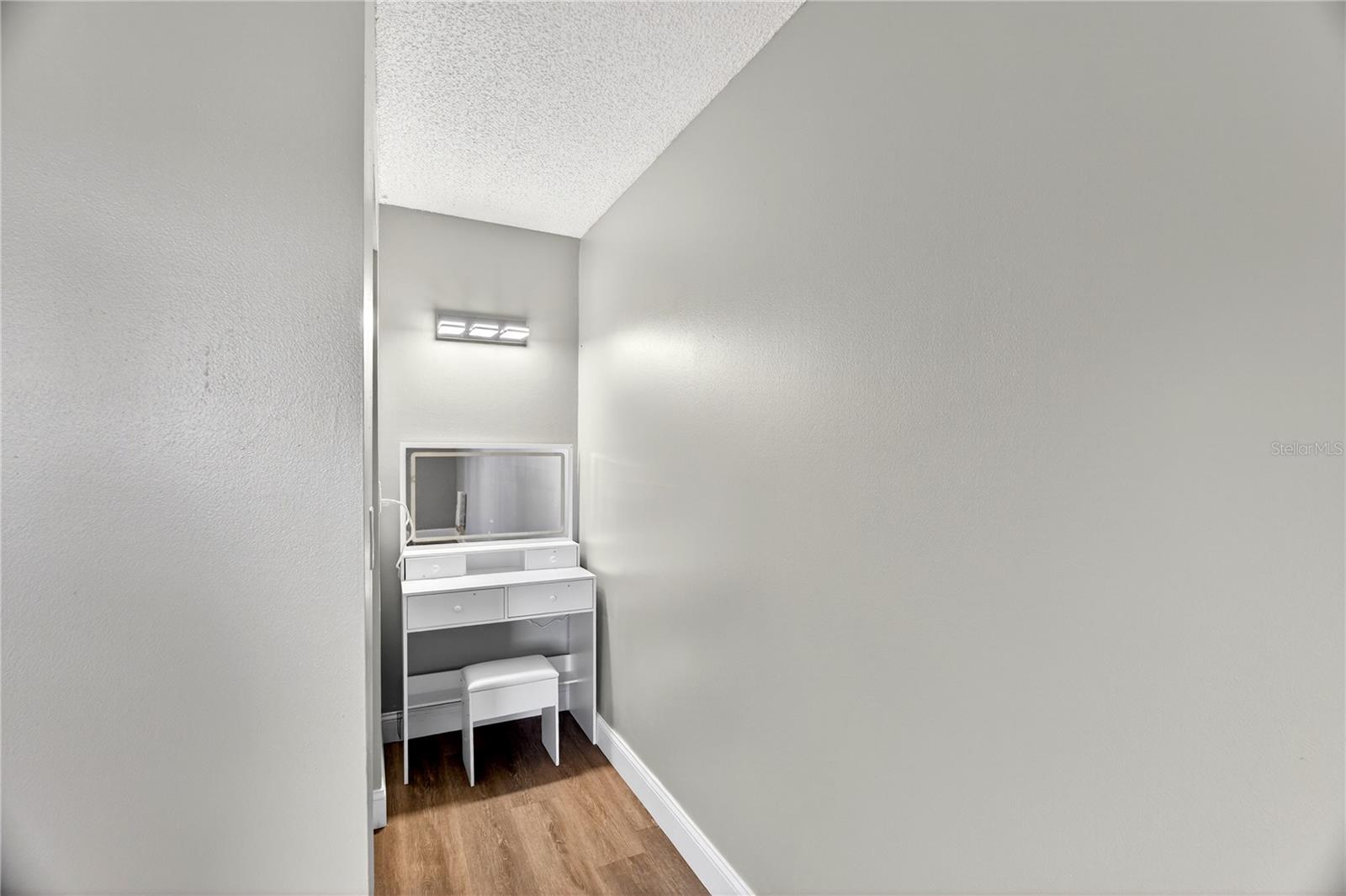 Image 15 of 30 For 11505 7th Way N 2304