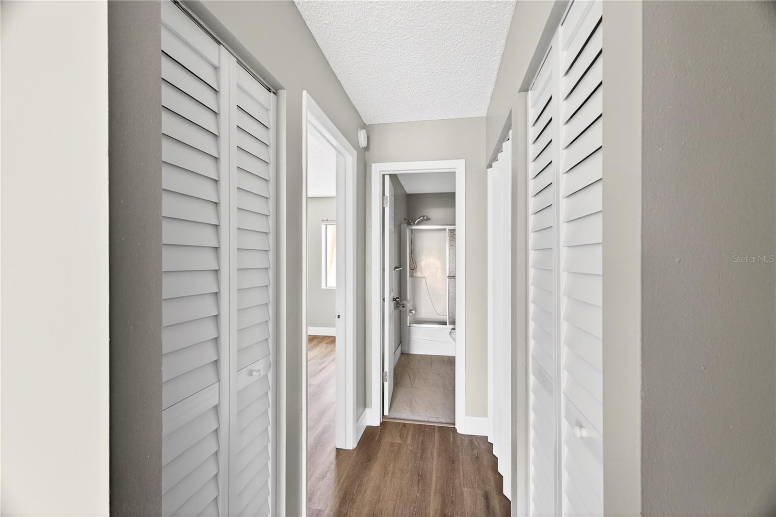 Image 17 of 30 For 11505 7th Way N 2304