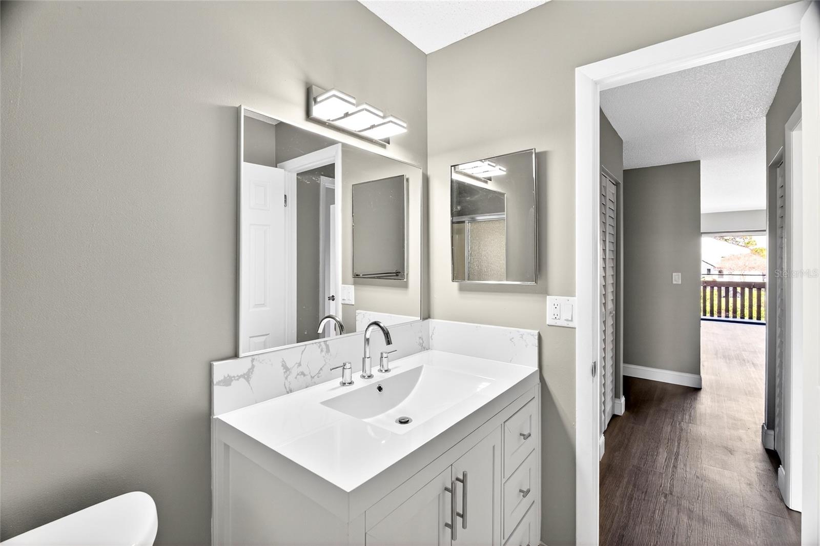 Image 22 of 30 For 11505 7th Way N 2304