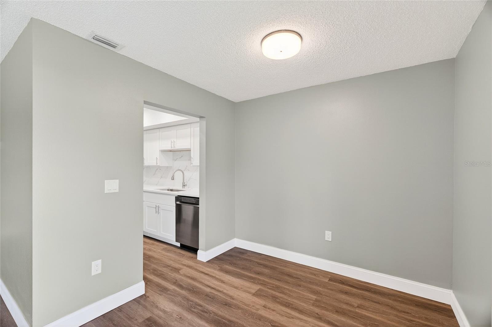 Image 28 of 30 For 11505 7th Way N 2304