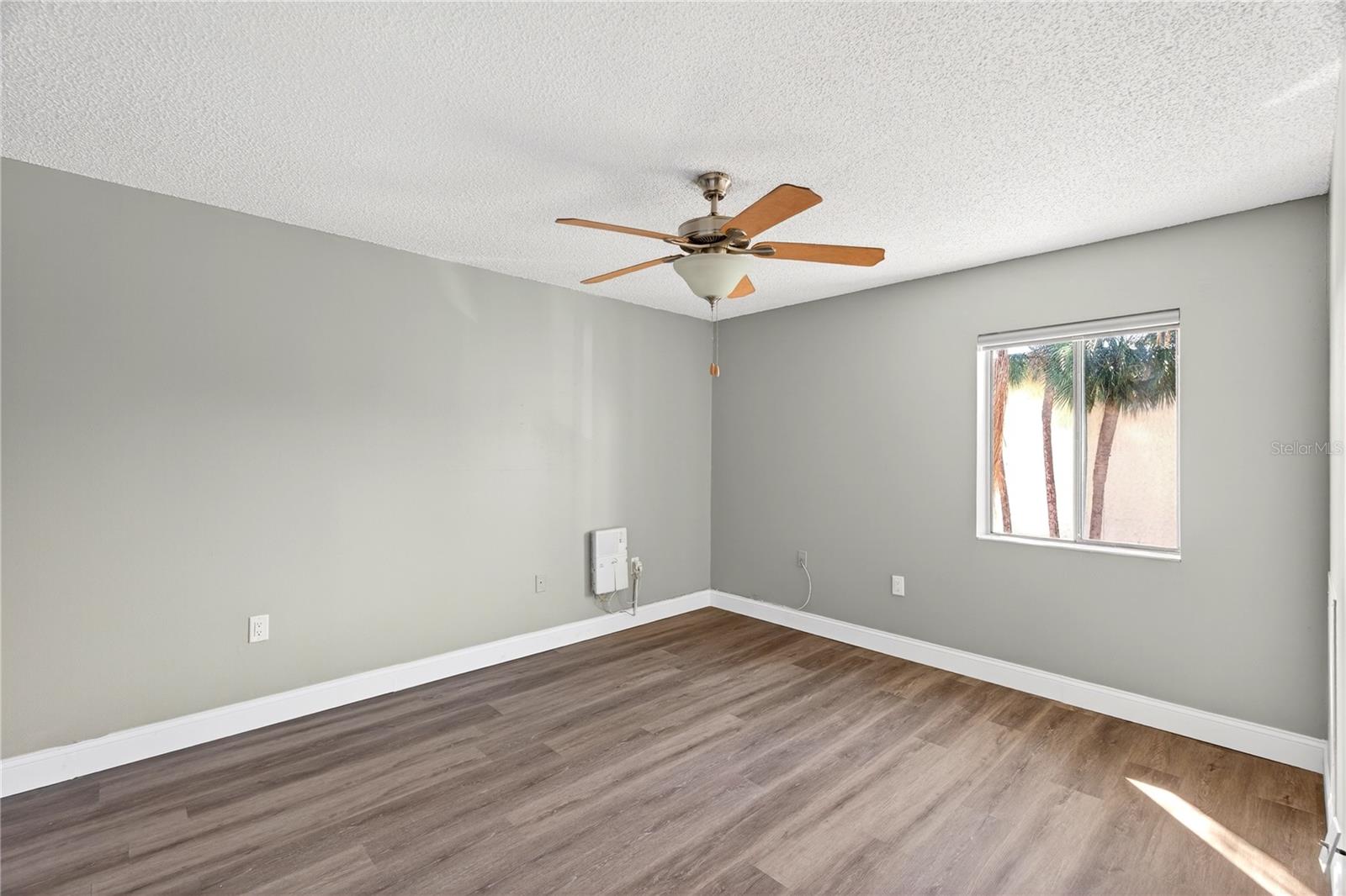 Image 29 of 30 For 11505 7th Way N 2304