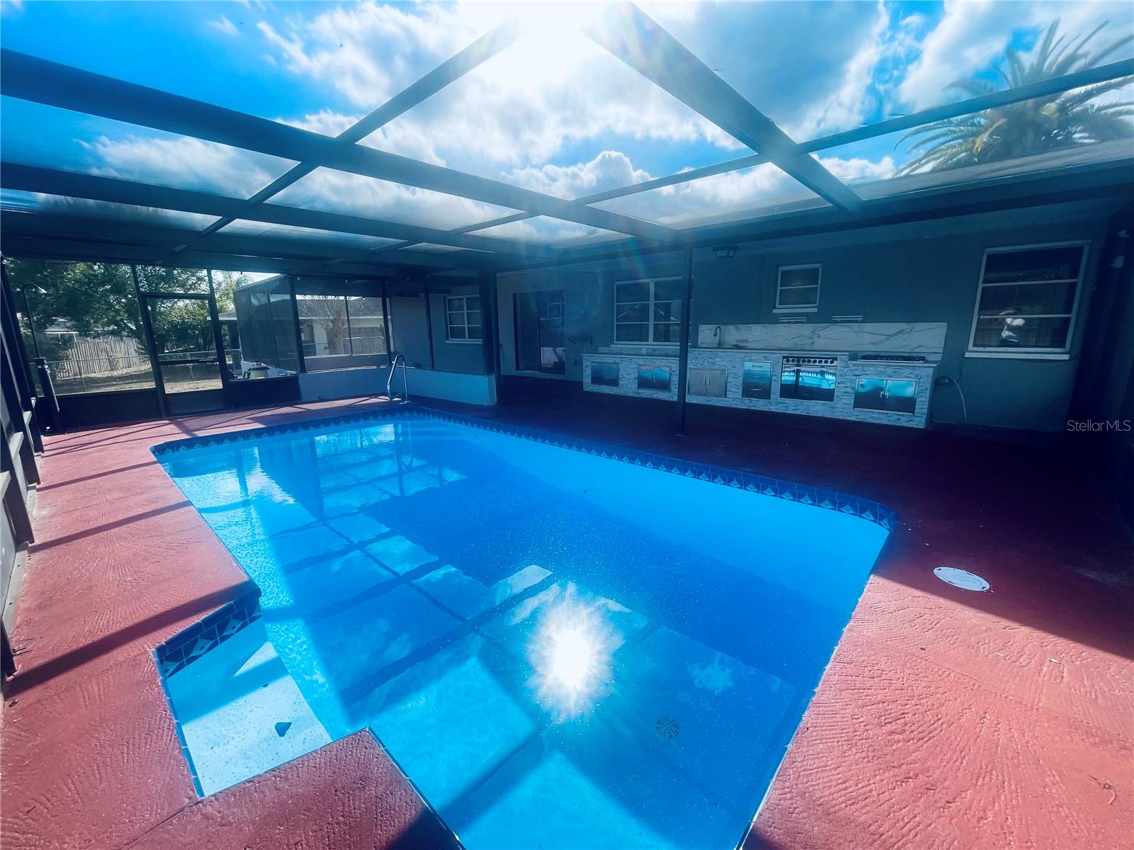 Listing photo id 14 for 11010 Salt Tree Drive