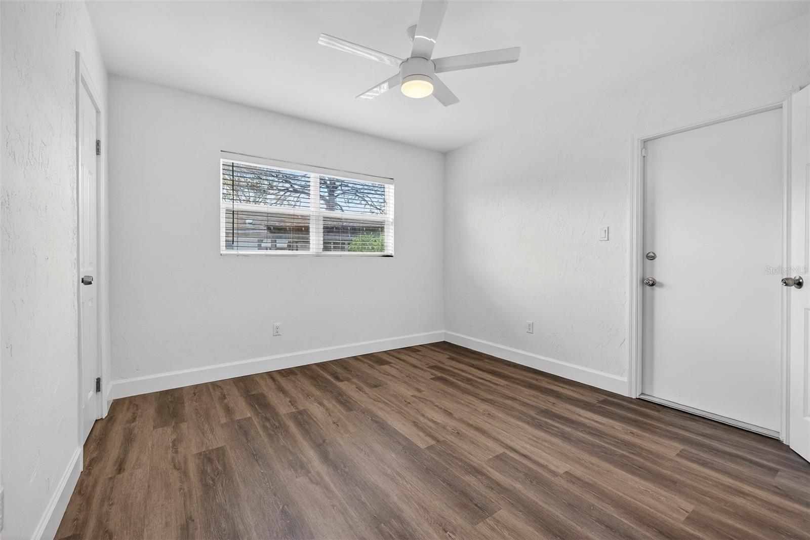 Image 14 of 32 For 211 89th Avenue N