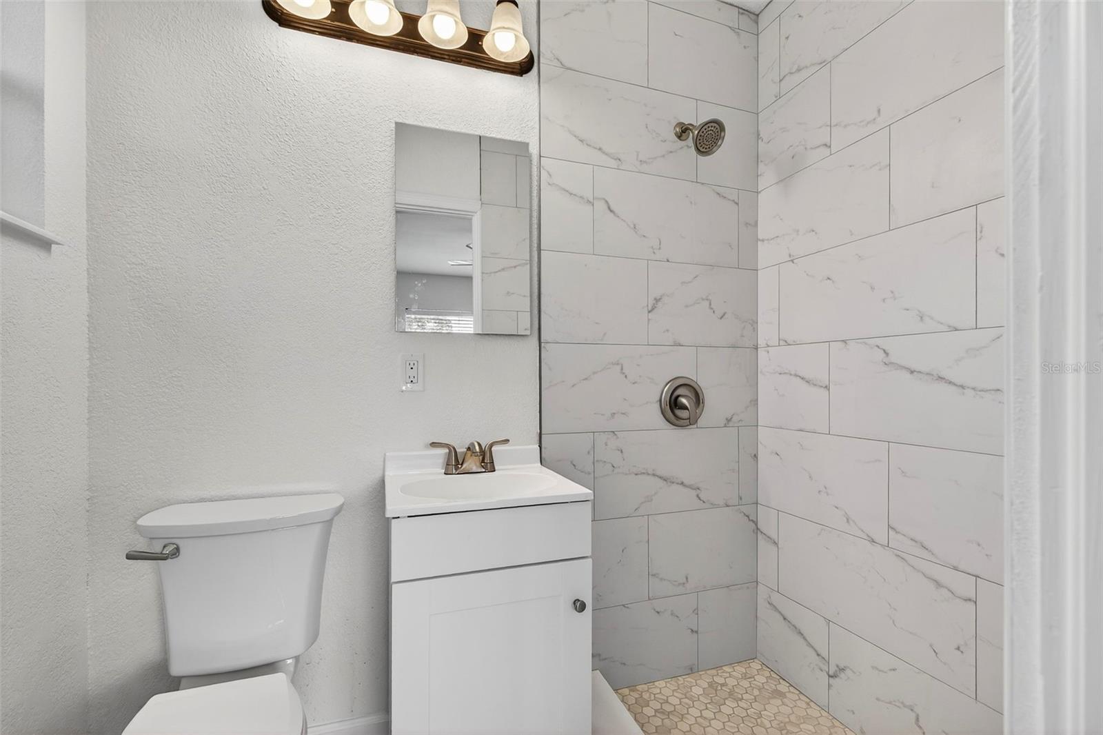 Image 15 of 32 For 211 89th Avenue N