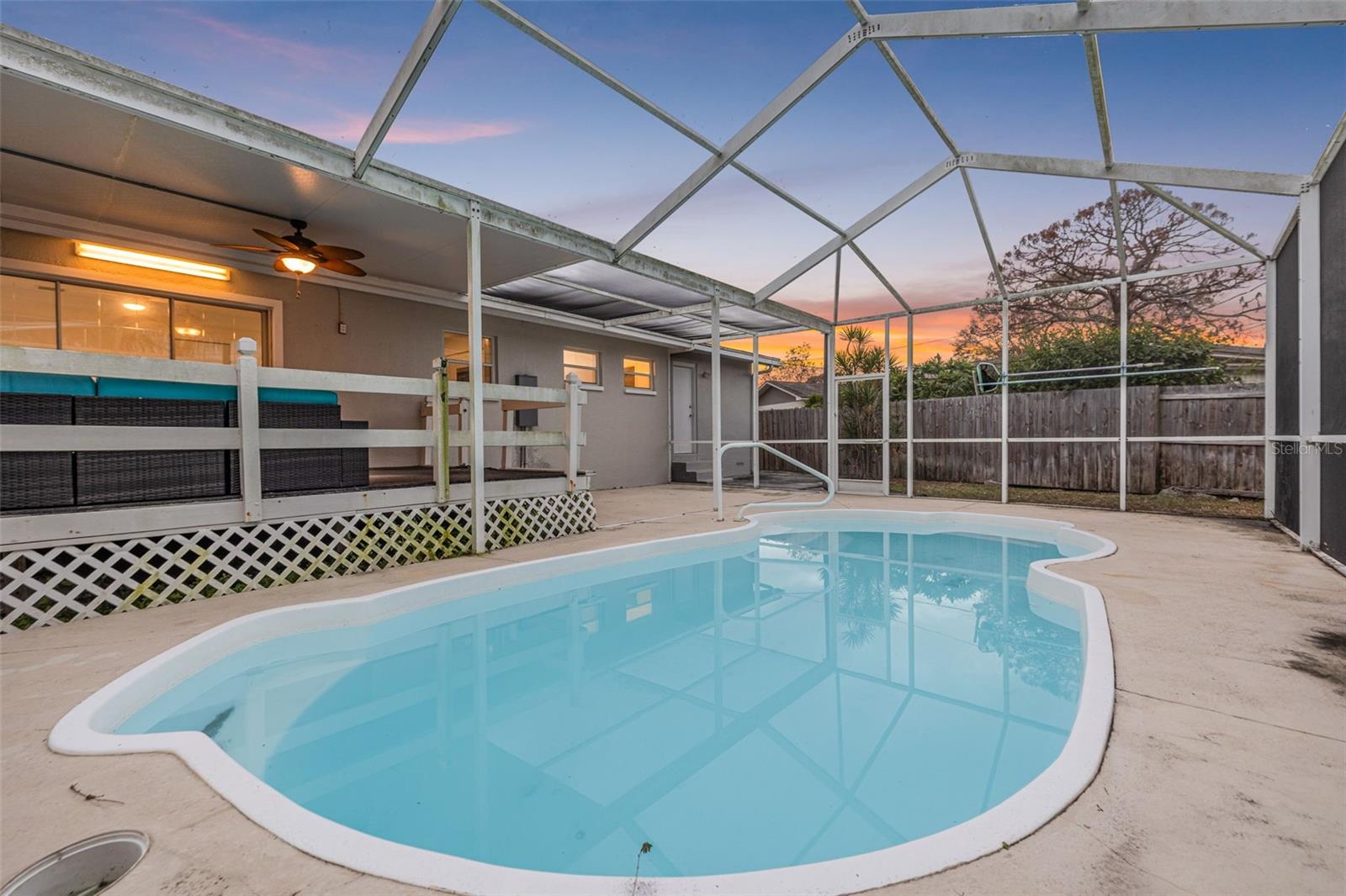 Image 21 of 32 For 211 89th Avenue N