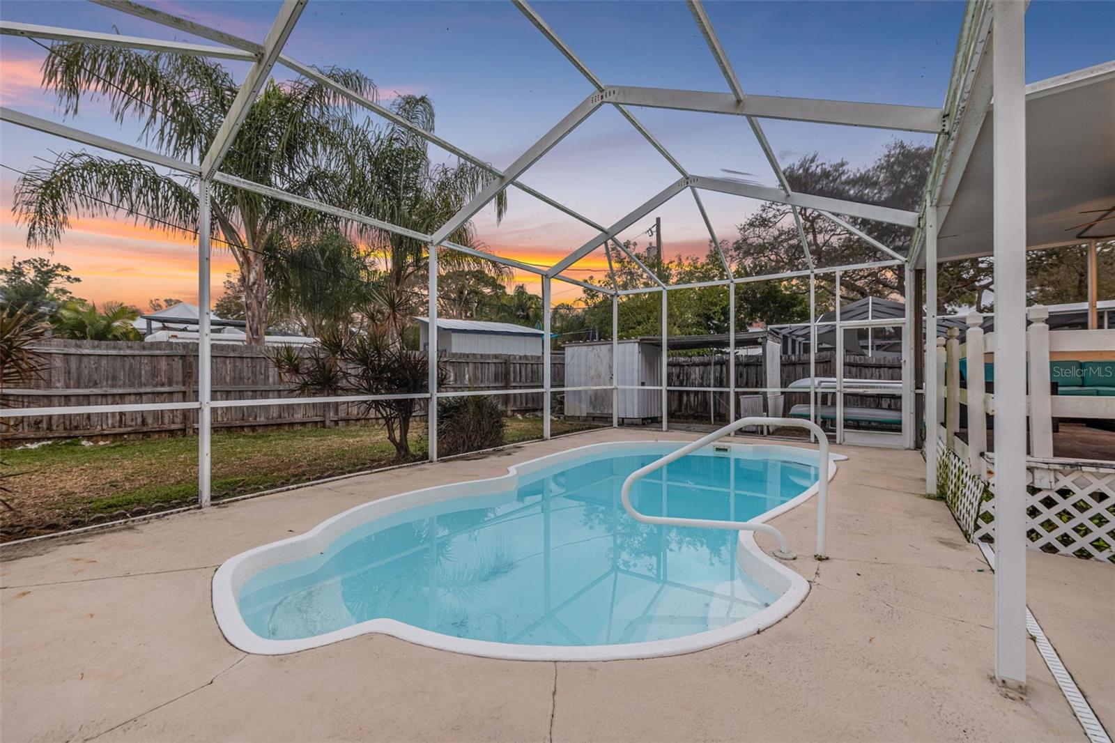 Image 22 of 32 For 211 89th Avenue N