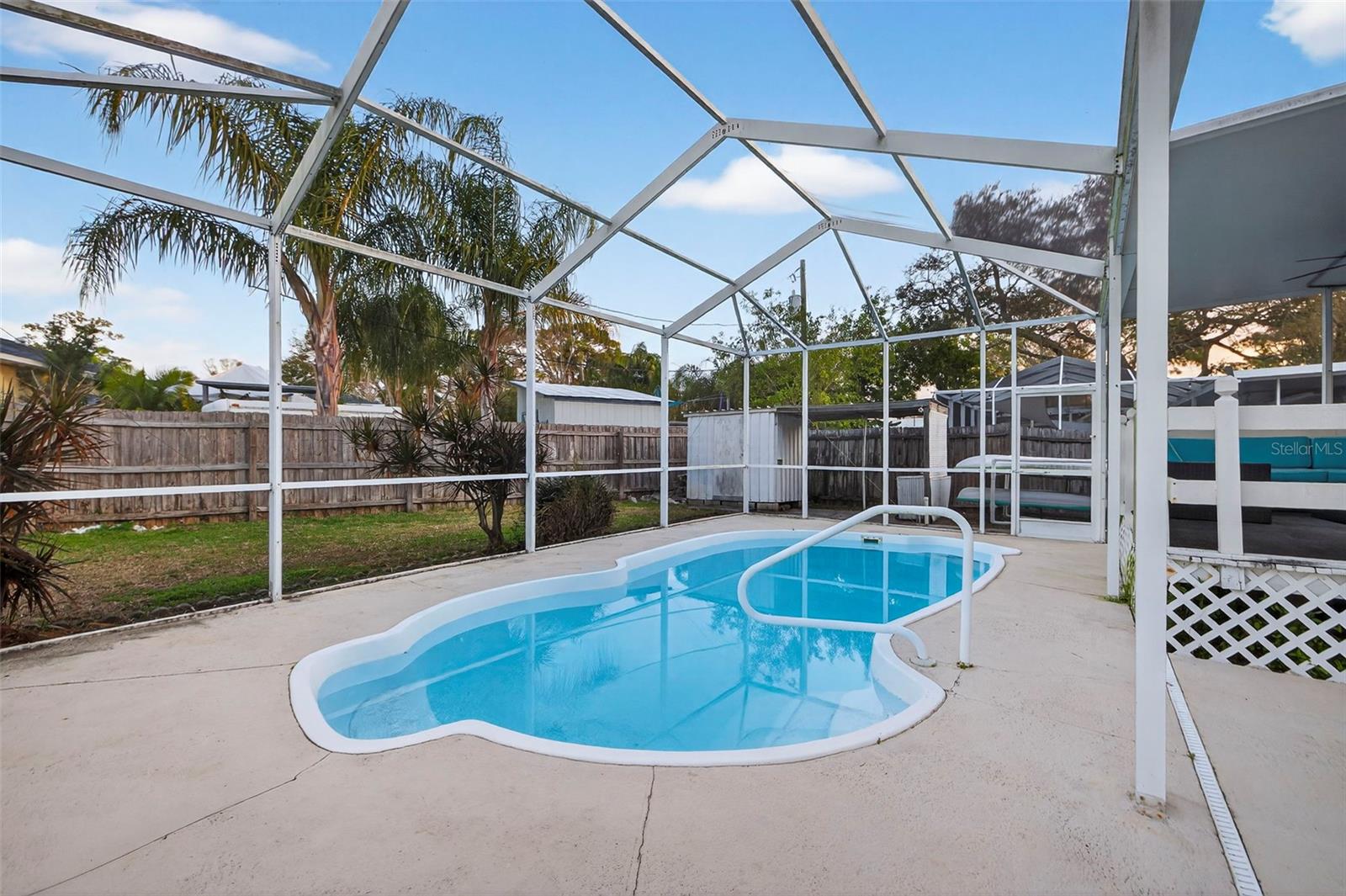 Image 24 of 32 For 211 89th Avenue N