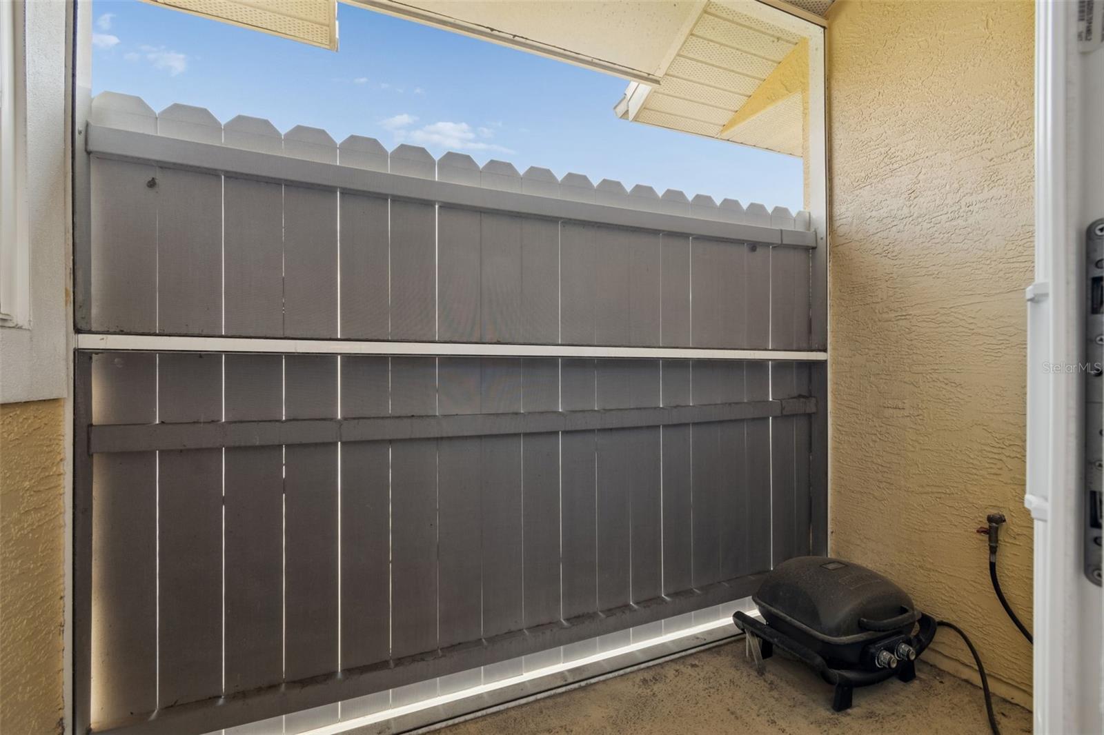 Listing photo id 25 for 6170 Seaside Drive