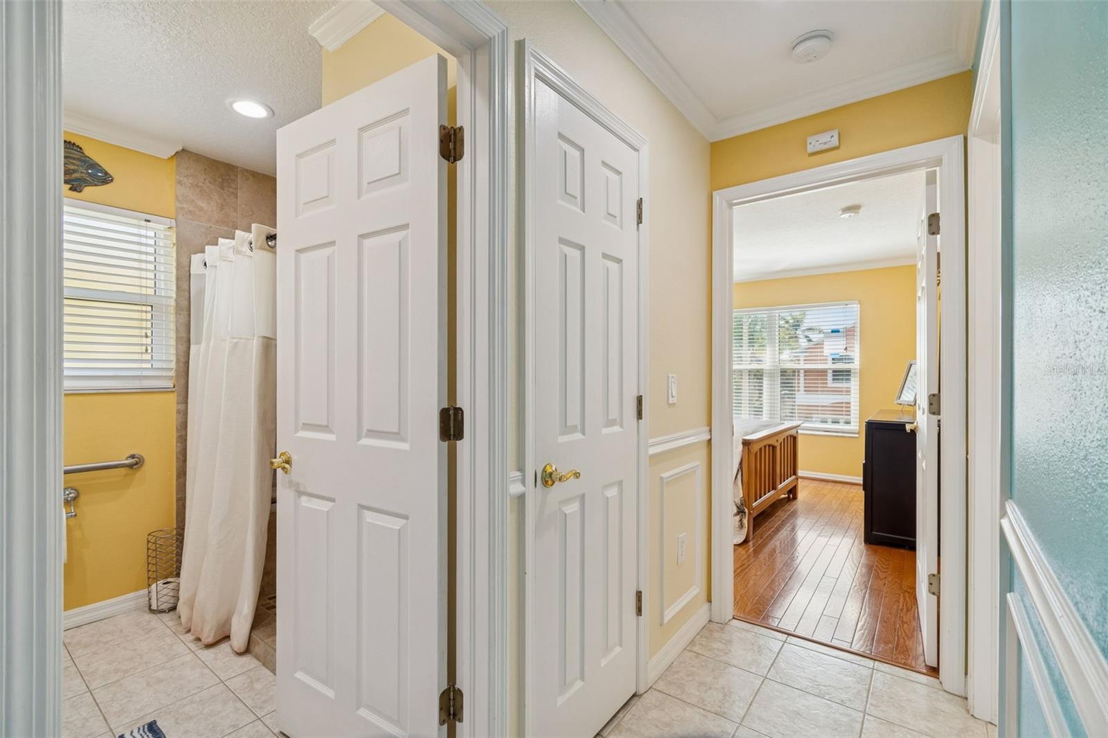 Listing photo id 36 for 6170 Seaside Drive