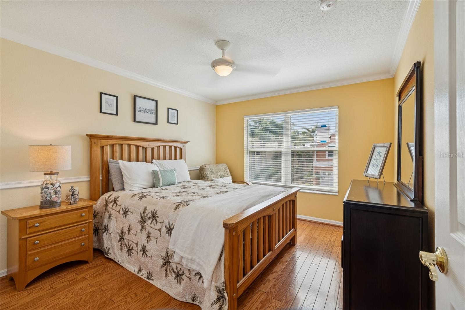 Listing photo id 40 for 6170 Seaside Drive