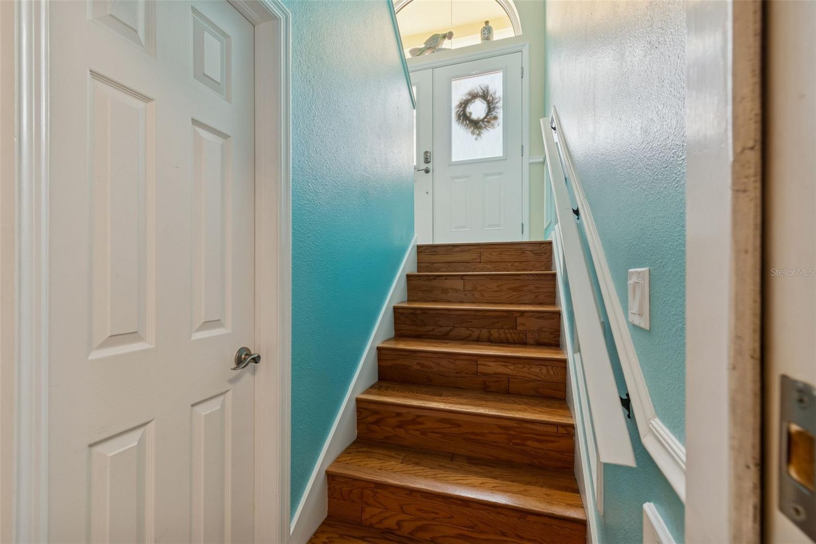 Listing photo id 51 for 6170 Seaside Drive