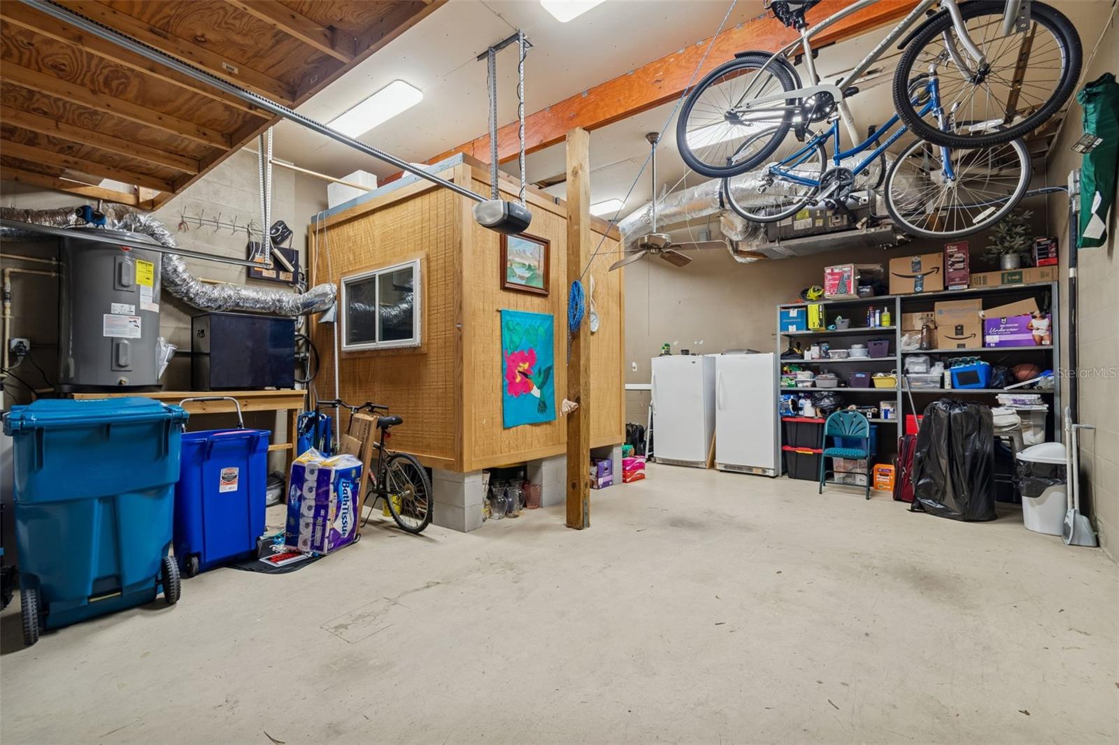 Listing photo id 84 for 6170 Seaside Drive