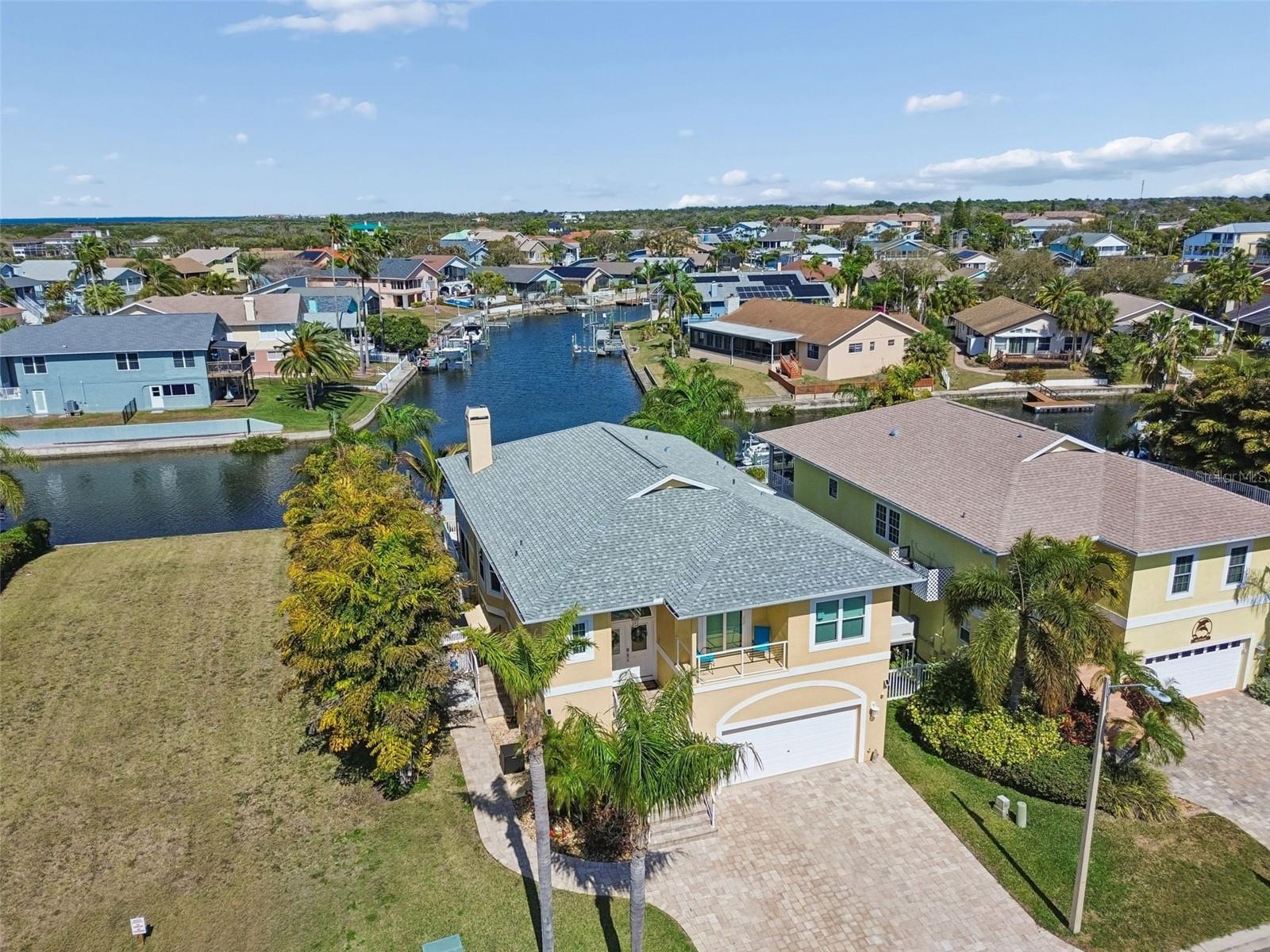 Listing photo id 87 for 6170 Seaside Drive