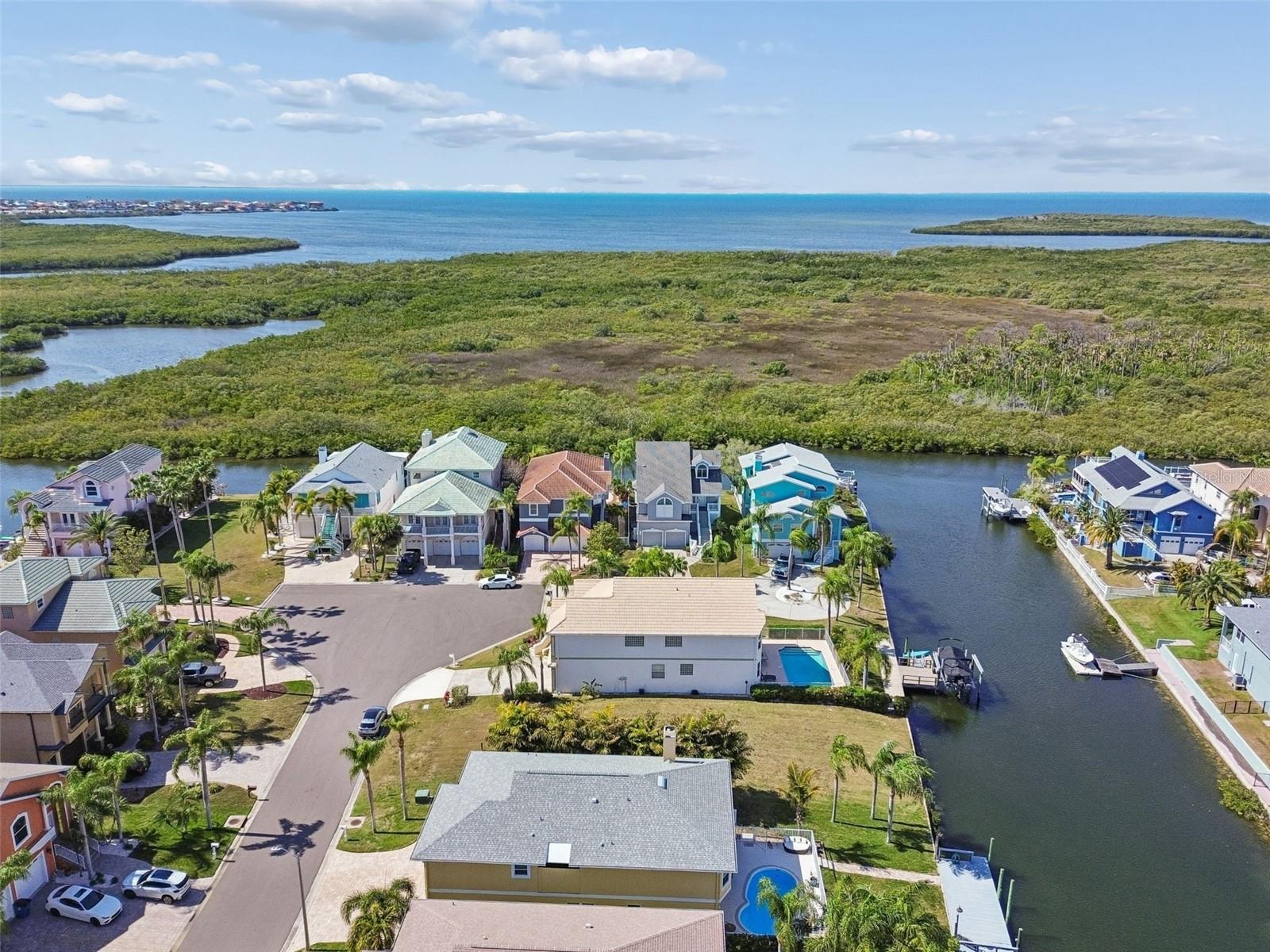 Listing photo id 89 for 6170 Seaside Drive