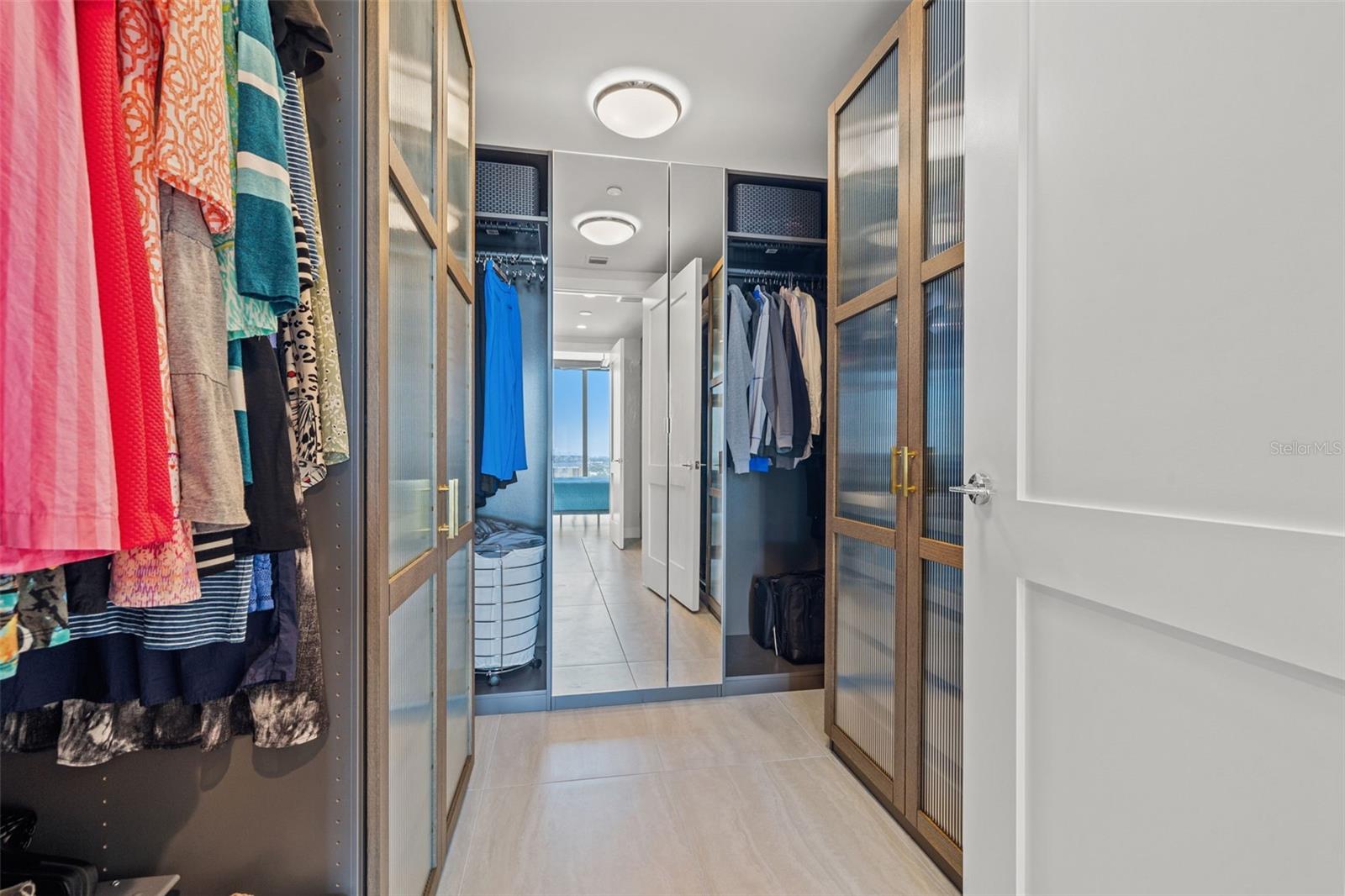 Listing photo id 15 for 301 1st Street S 2006