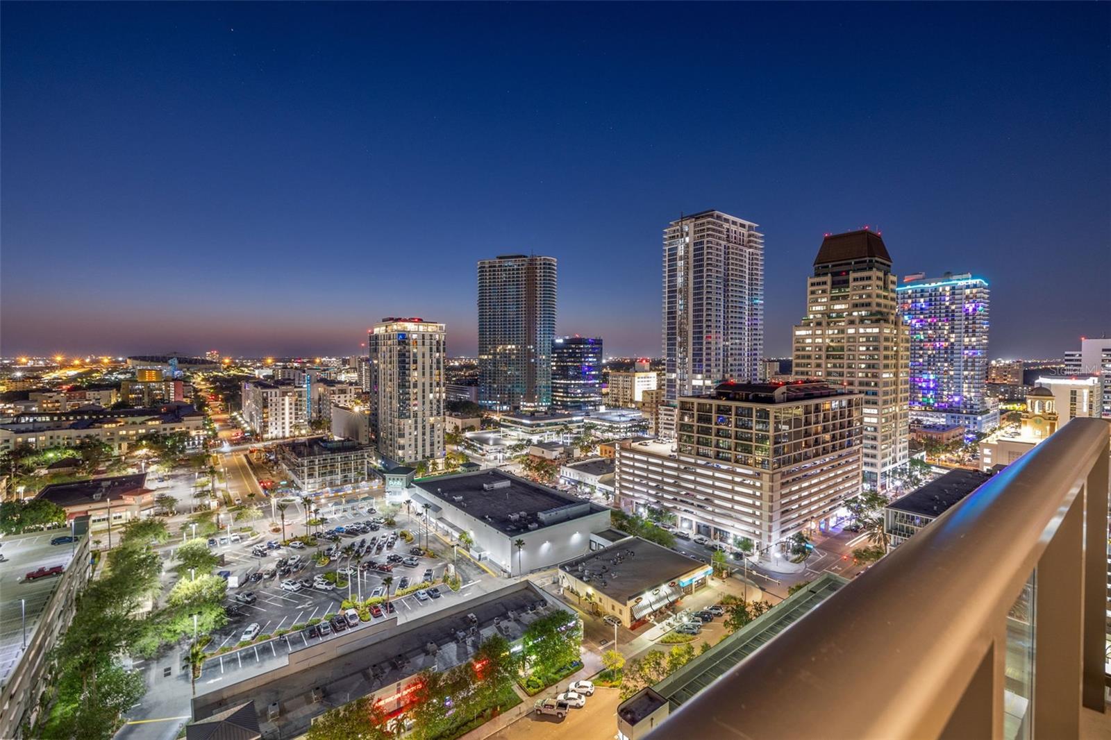 Listing photo id 27 for 301 1st Street S 2006