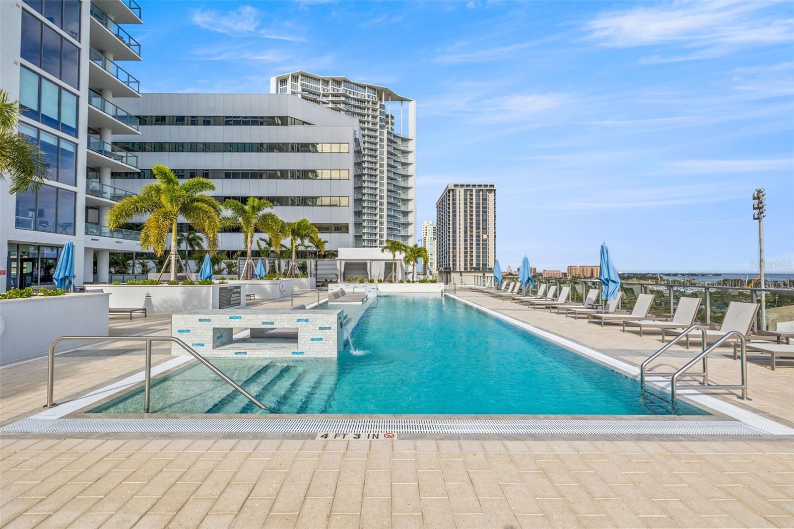 Listing photo id 35 for 301 1st Street S 2006