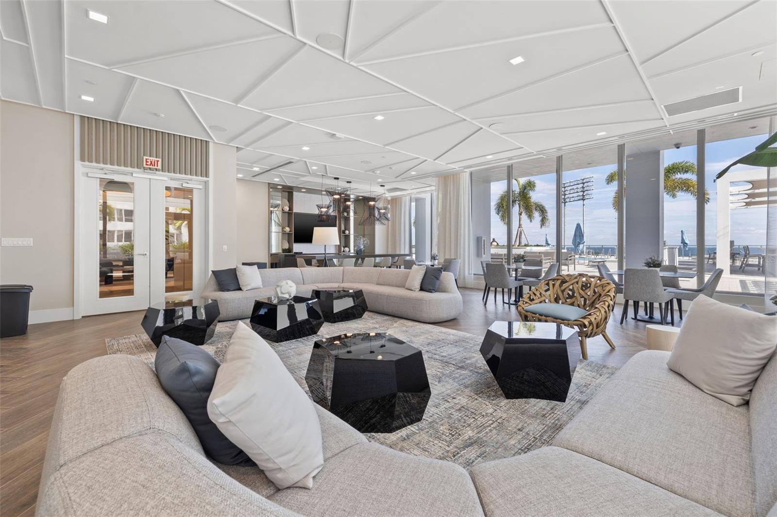 Listing photo id 50 for 301 1st Street S 2006