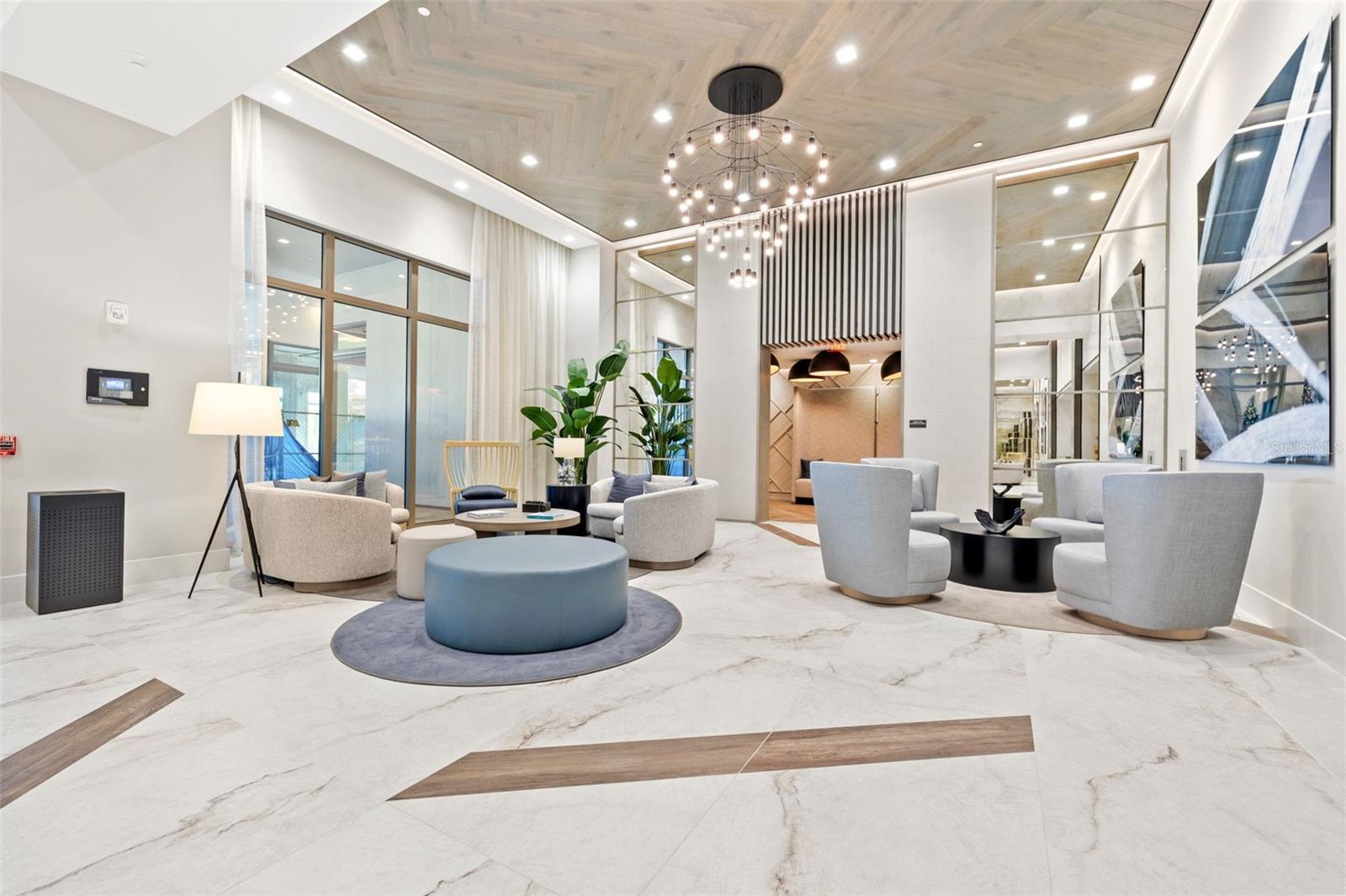 Listing photo id 54 for 301 1st Street S 2006