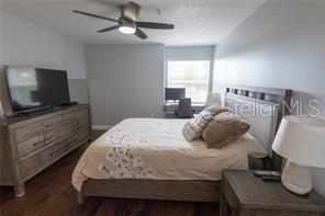 Image 11 of 29 For 2400 Feather Sound Drive 224