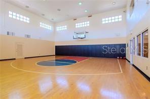 Image 25 of 29 For 2400 Feather Sound Drive 224