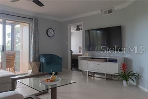 Image 5 of 29 For 2400 Feather Sound Drive 224