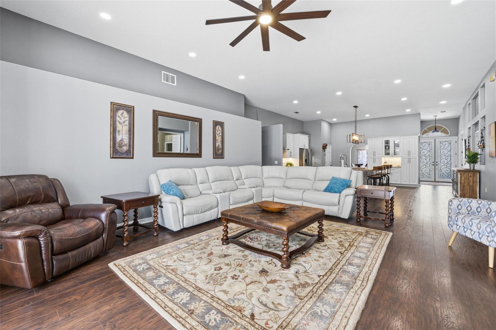 Image 9 of 28 For 4810 Mirabella Place