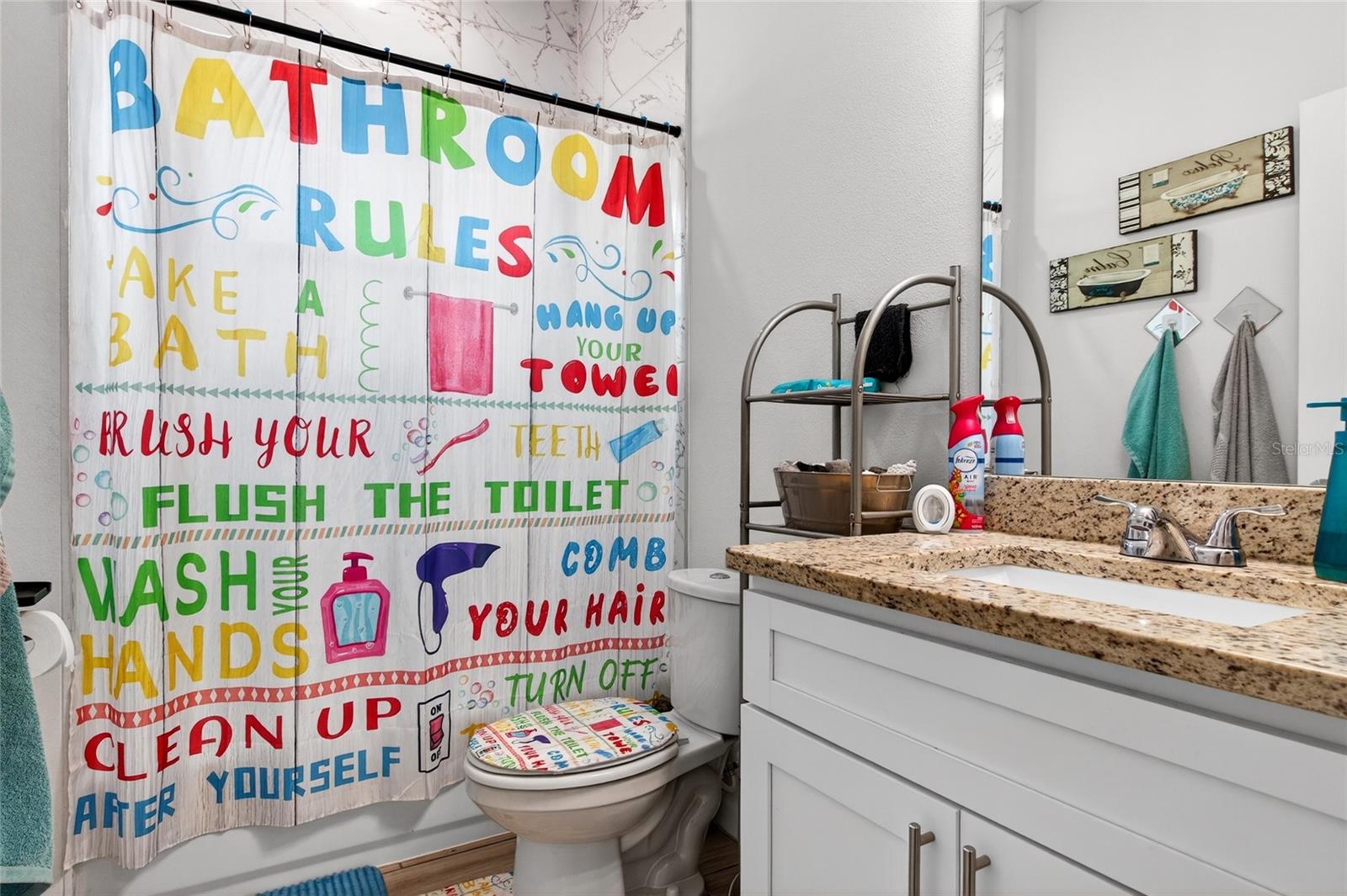 Image 27 of 33 For 276 Elm Court