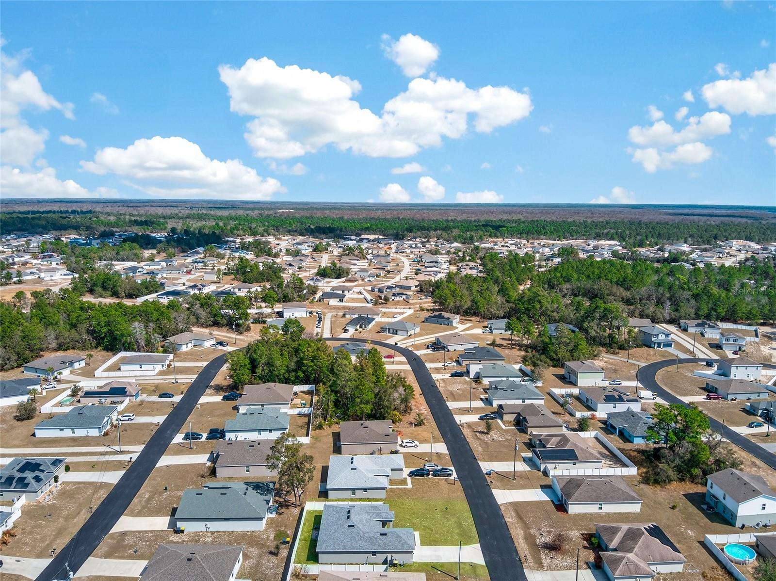 Image 29 of 33 For 276 Elm Court