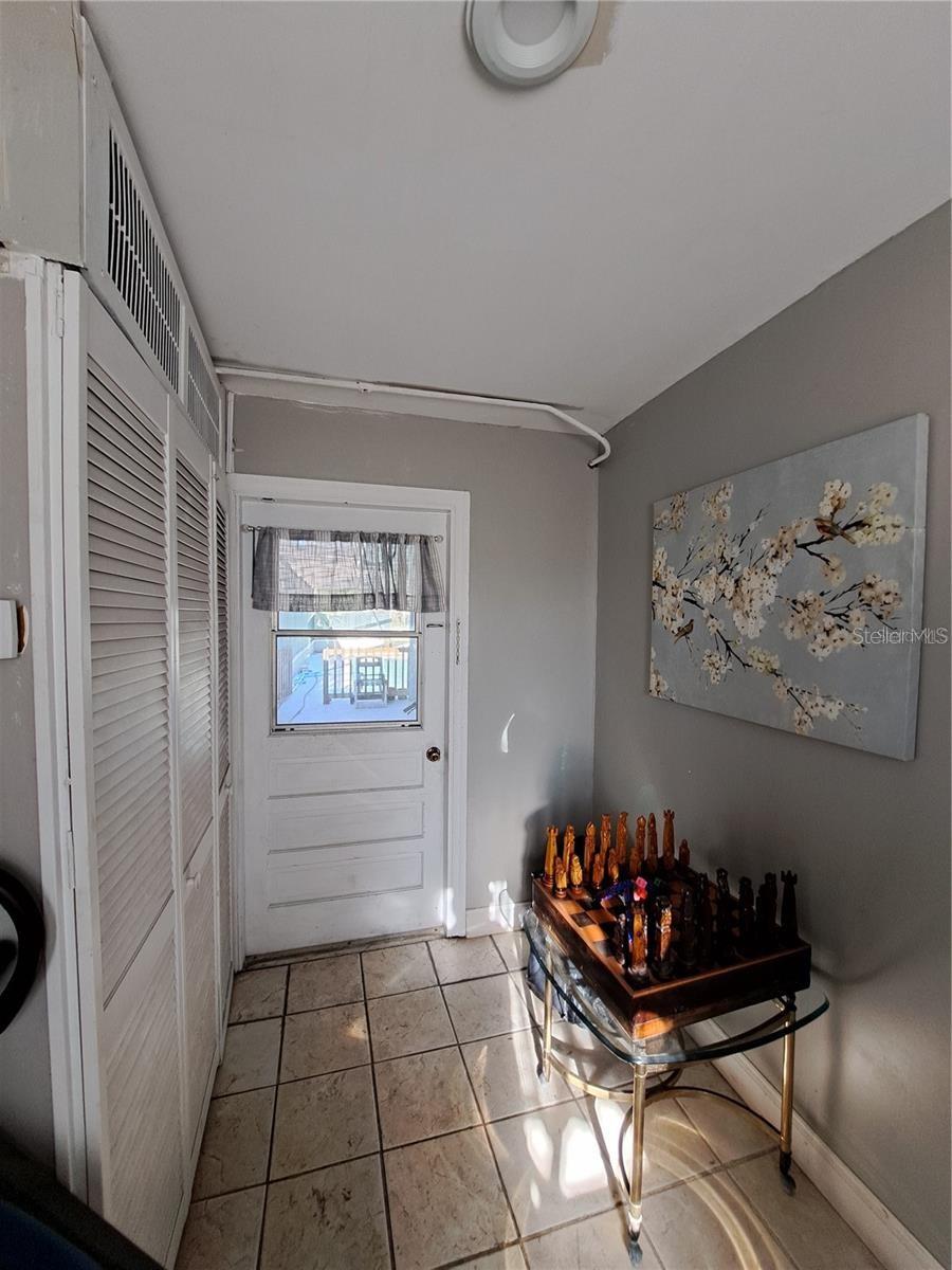 Image 24 of 41 For 2814 Maryland Avenue