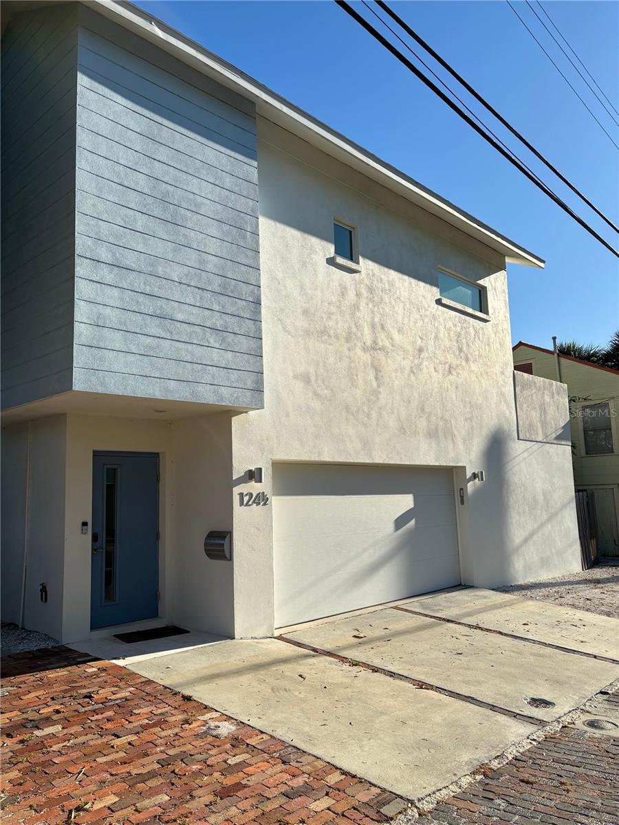 Details for 124 7th Avenue N 1-2, ST PETERSBURG, FL 33701