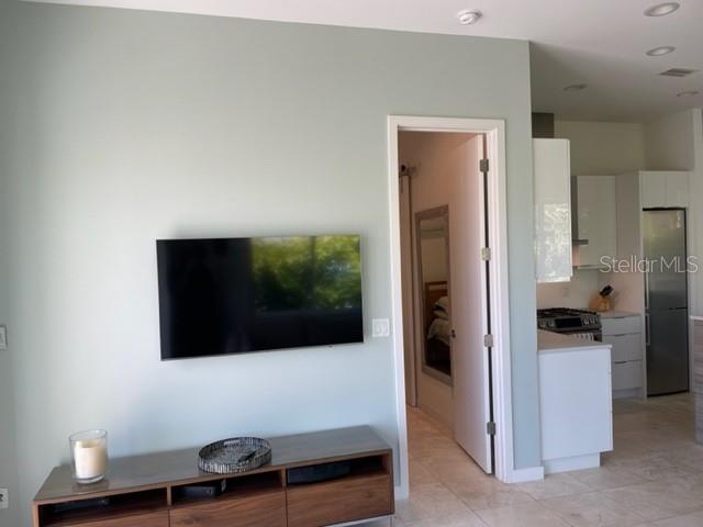 Image 3 of 23 For 124 7th Avenue N 1-2