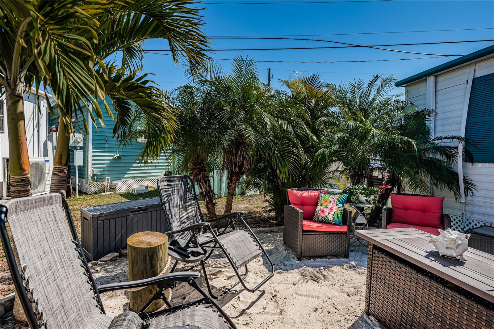 Image 26 of 37 For 8678 44th Avenue N 62