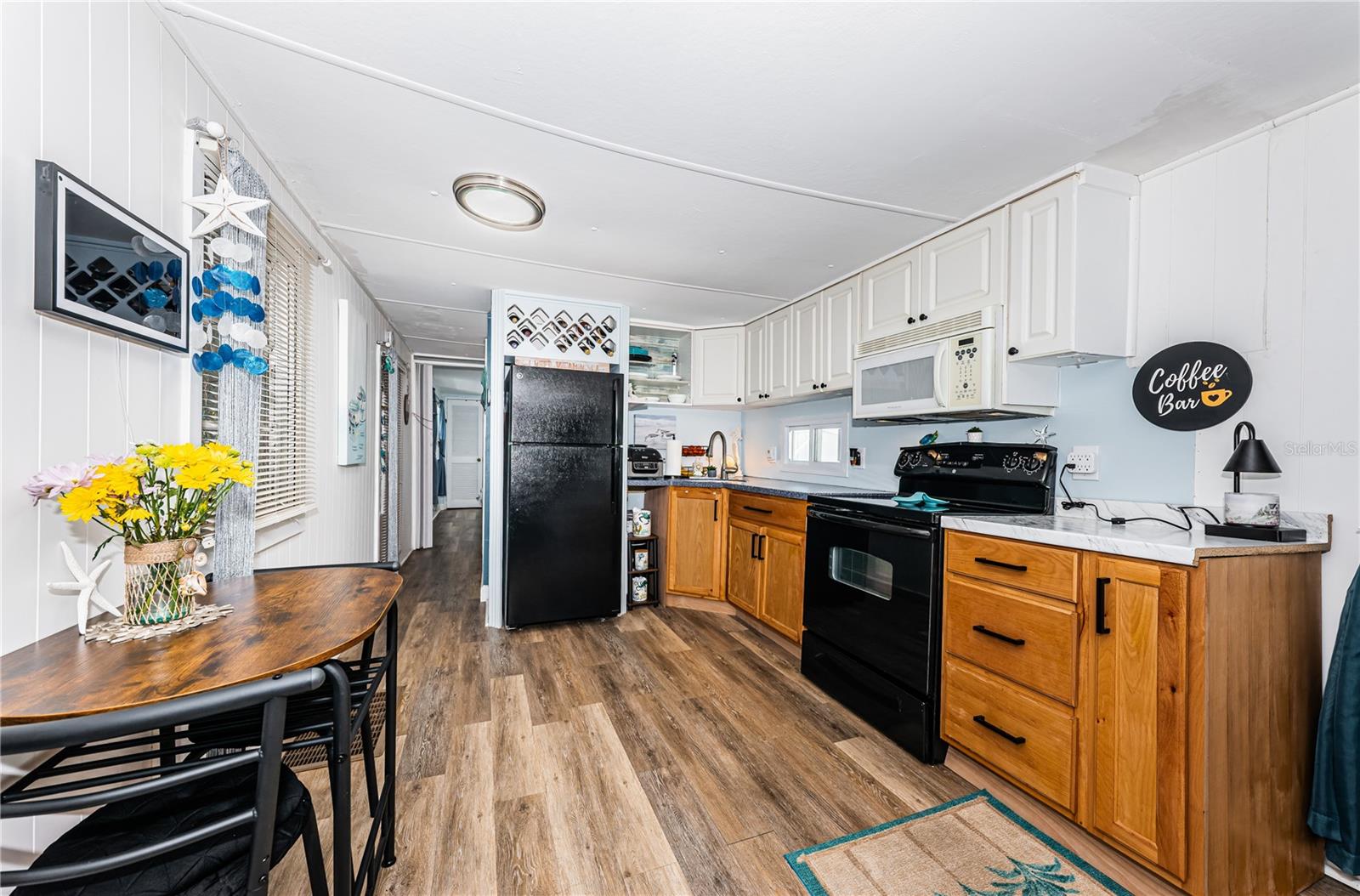 Image 7 of 37 For 8678 44th Avenue N 62