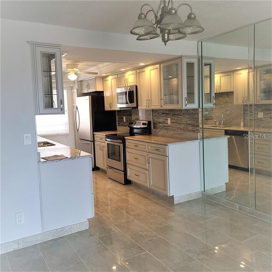 Image 4 of 44 For 3100 Gulf Boulevard 334