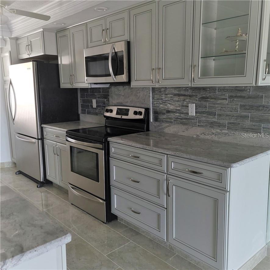 Image 5 of 44 For 3100 Gulf Boulevard 334