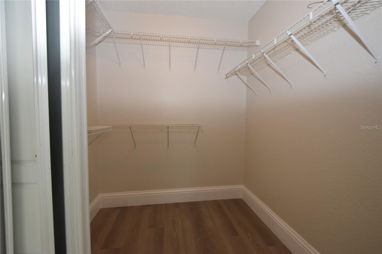 Image 11 of 20 For 609 Island Place Way 609