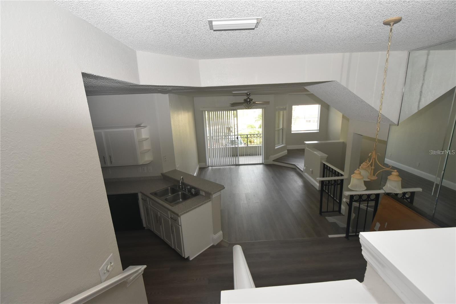 Image 12 of 20 For 609 Island Place Way 609