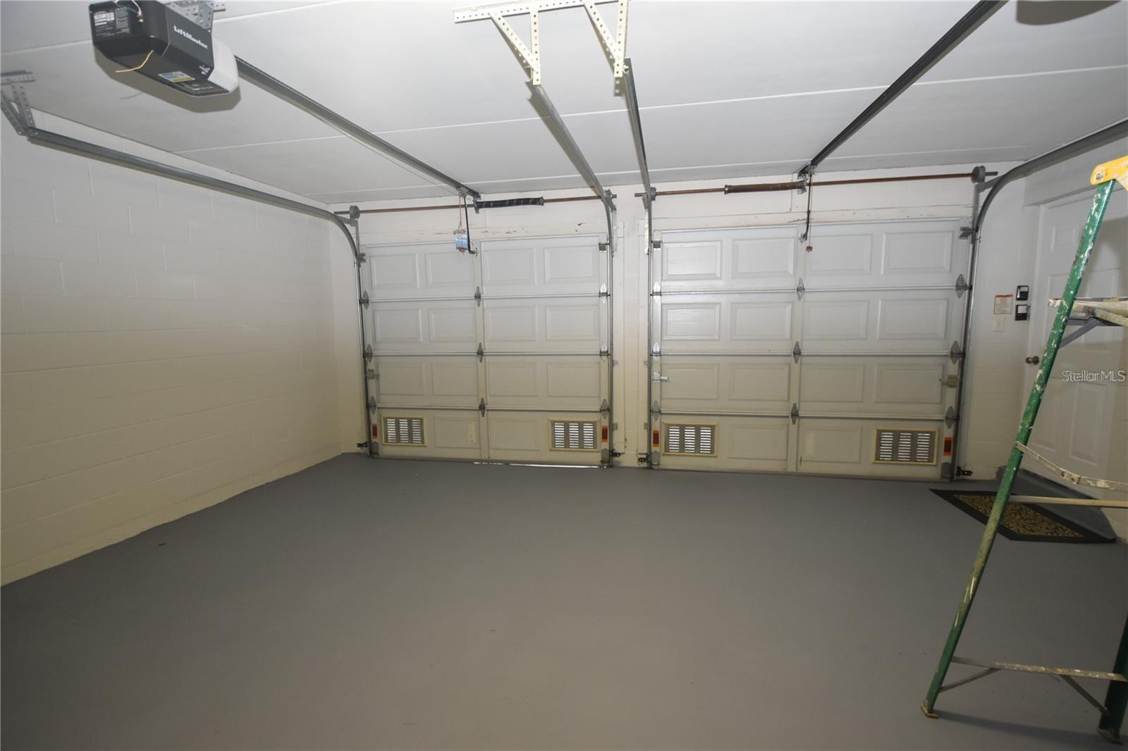 Image 14 of 20 For 609 Island Place Way 609