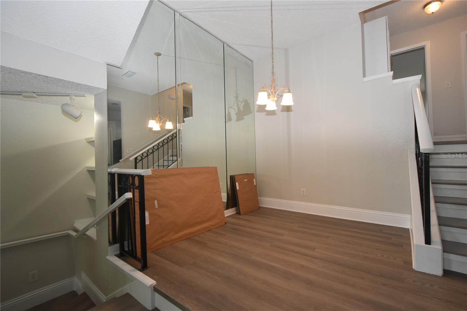 Image 7 of 20 For 609 Island Place Way 609