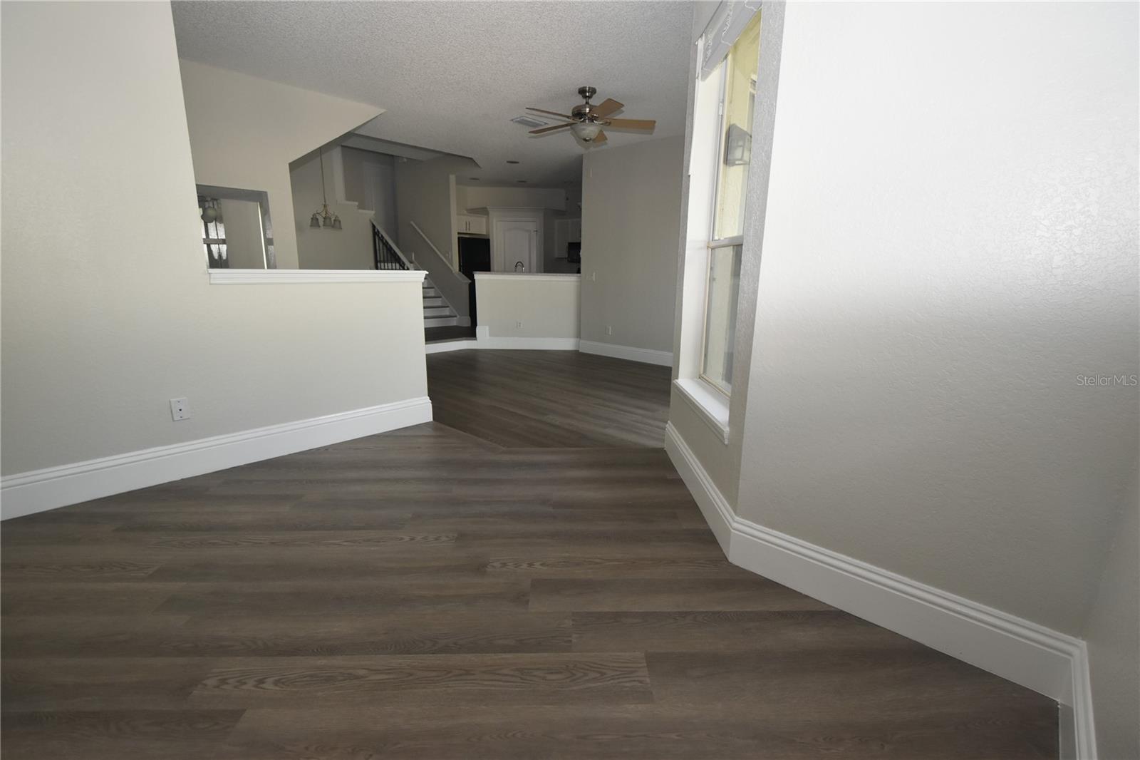 Image 8 of 20 For 609 Island Place Way 609