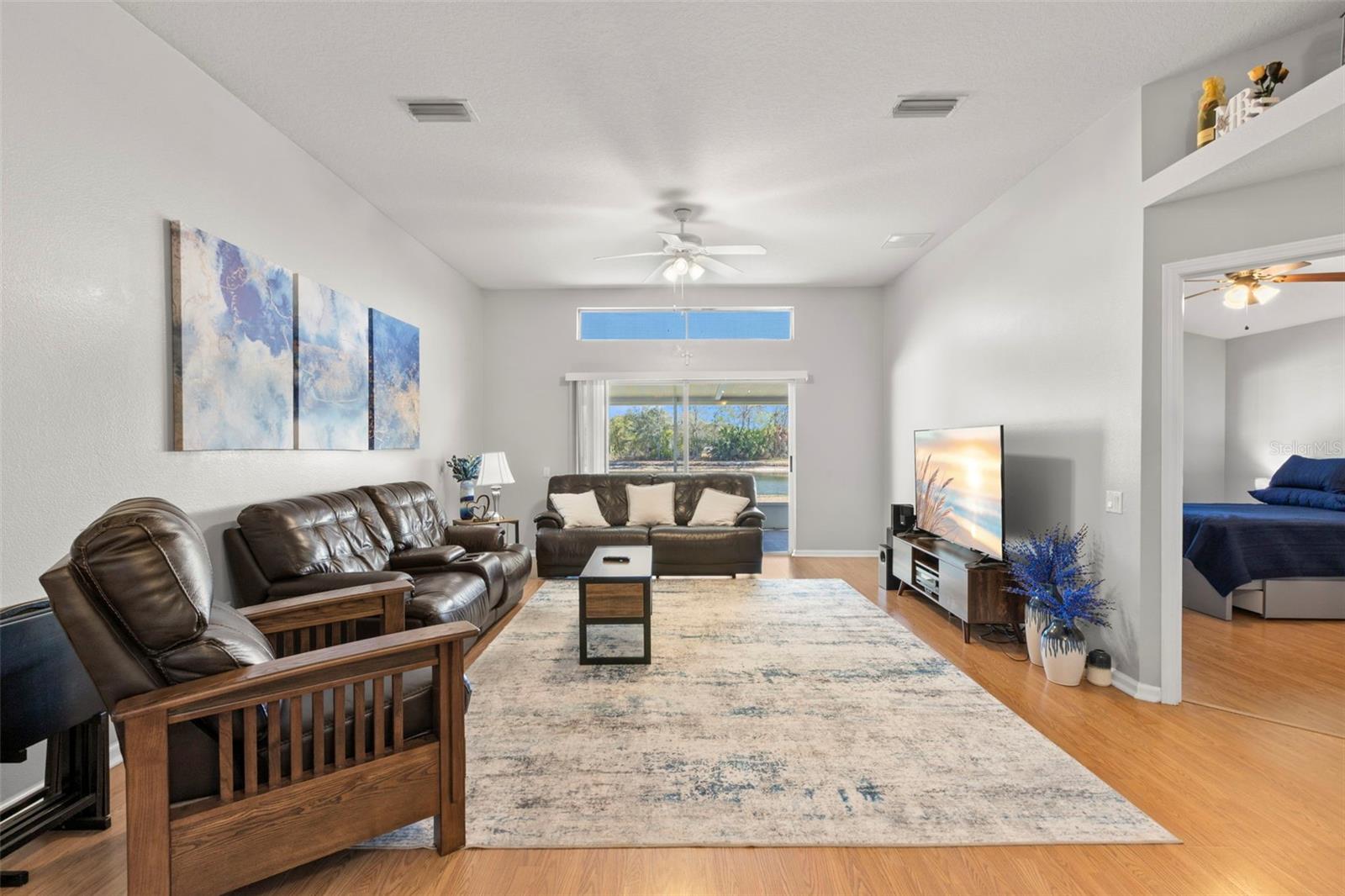Image 4 of 35 For 1030 Summer Breeze Drive