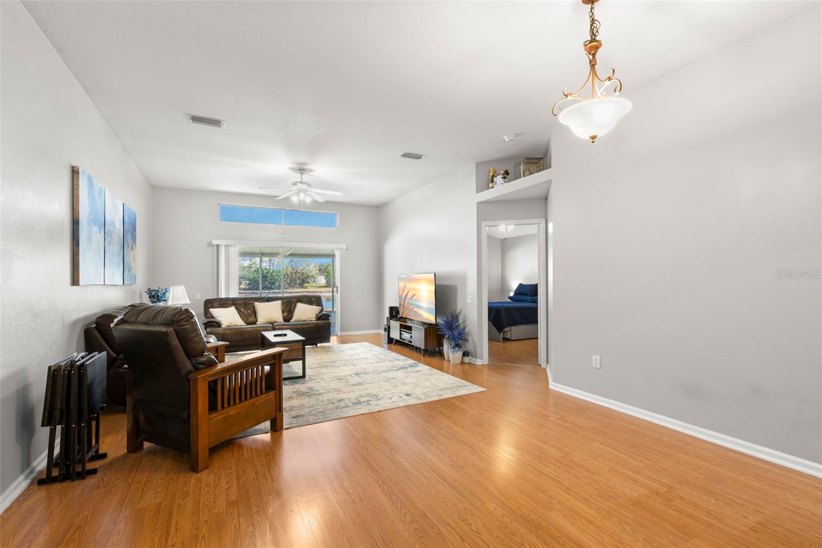 Image 5 of 35 For 1030 Summer Breeze Drive