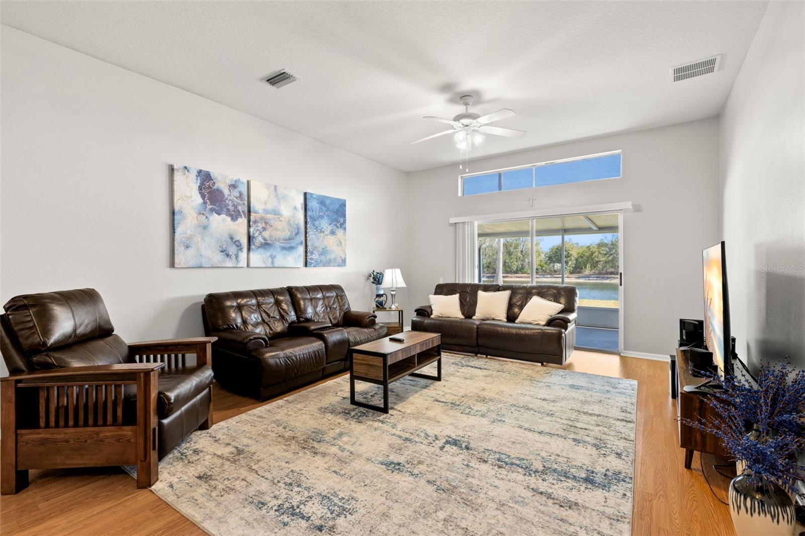 Image 6 of 35 For 1030 Summer Breeze Drive