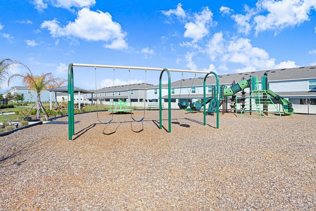 Image 24 of 28 For 31298 Paper Birch Street