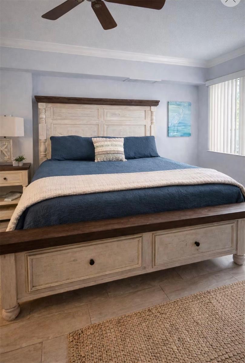 Image 4 of 12 For 950 Broadway  107