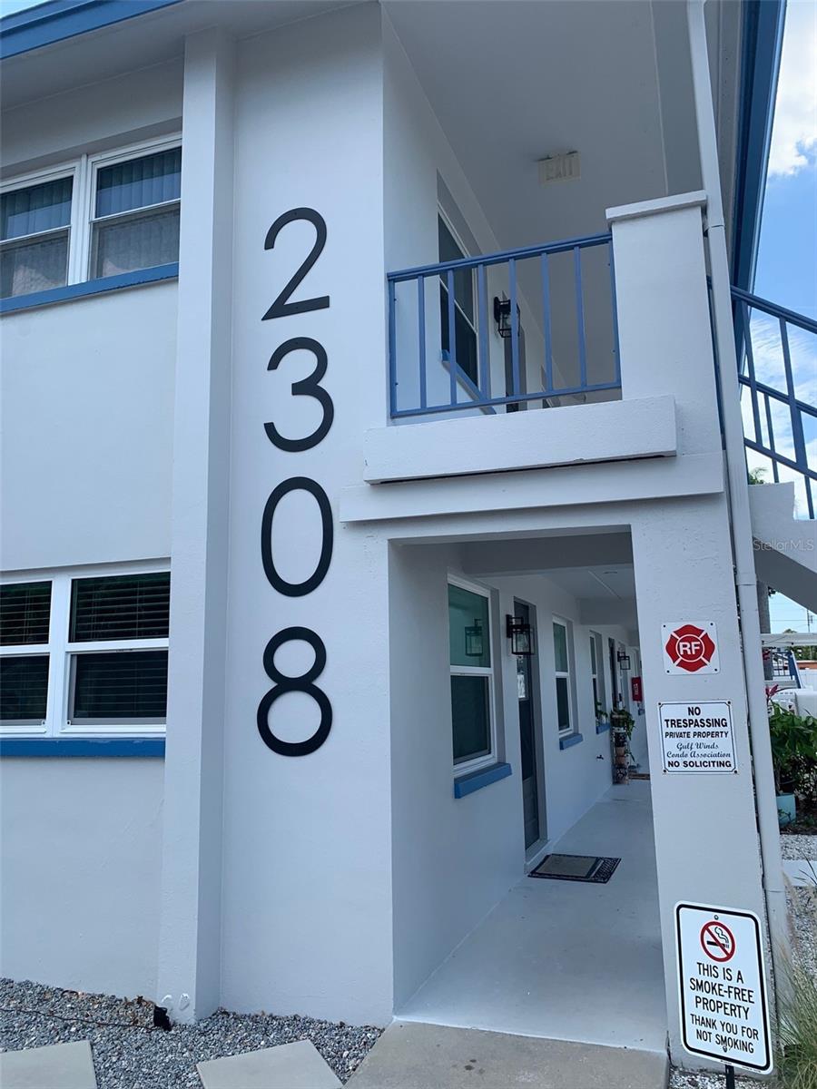 Listing photo id 23 for 2308 1st Street 4