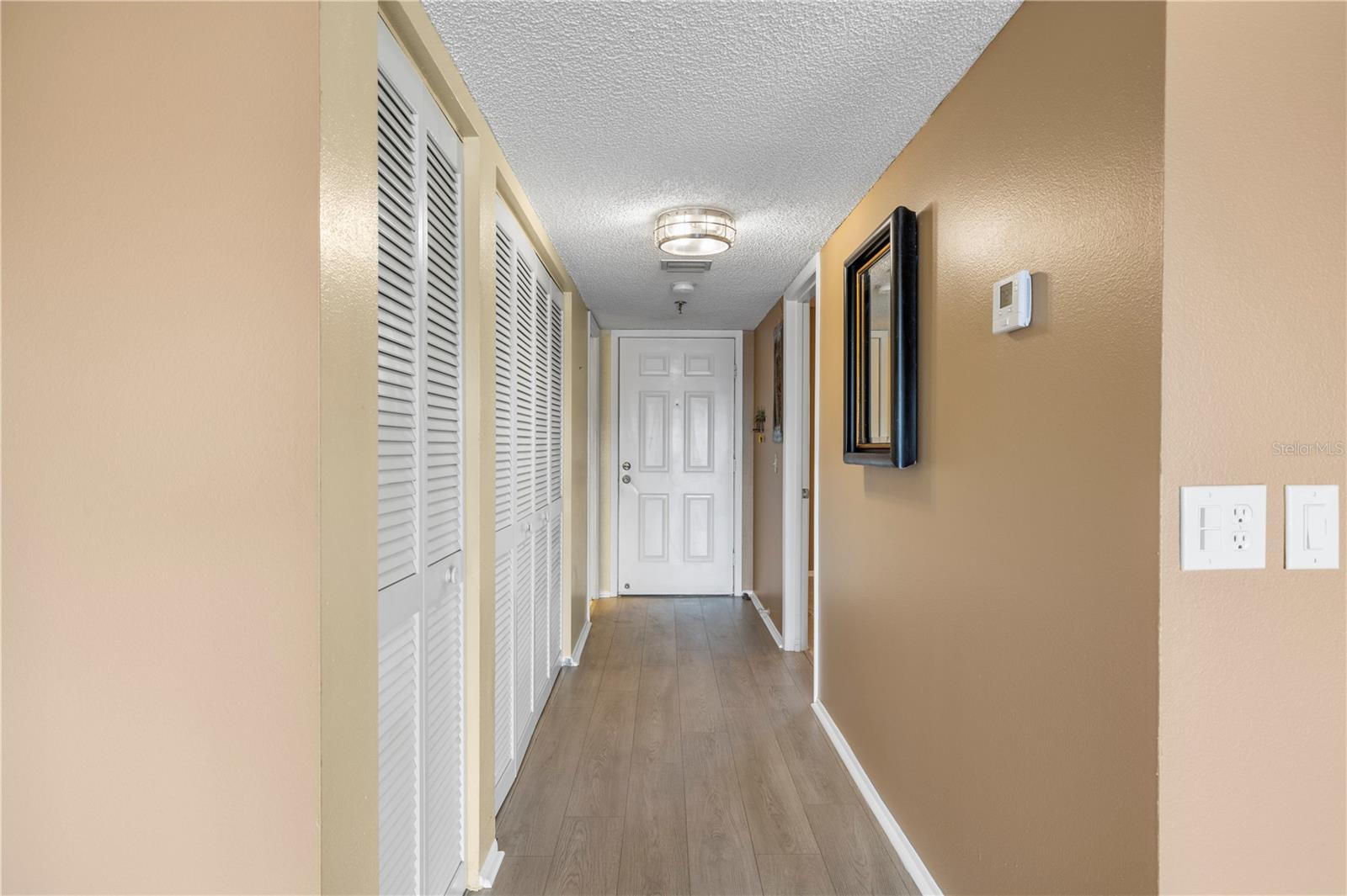 Image 16 of 61 For 1750 Harbor Place S 202