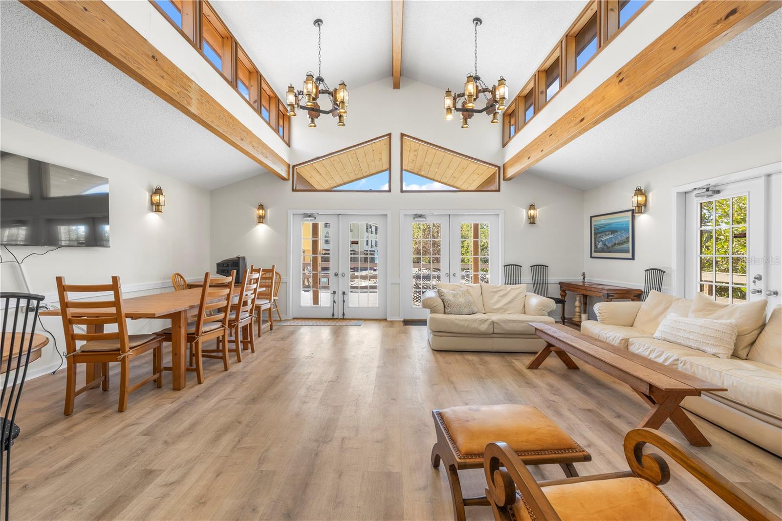 Image 48 of 61 For 1750 Harbor Place S 202